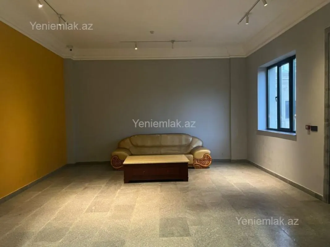 Satılır 2 otaqlı yeni tikili 65 m²