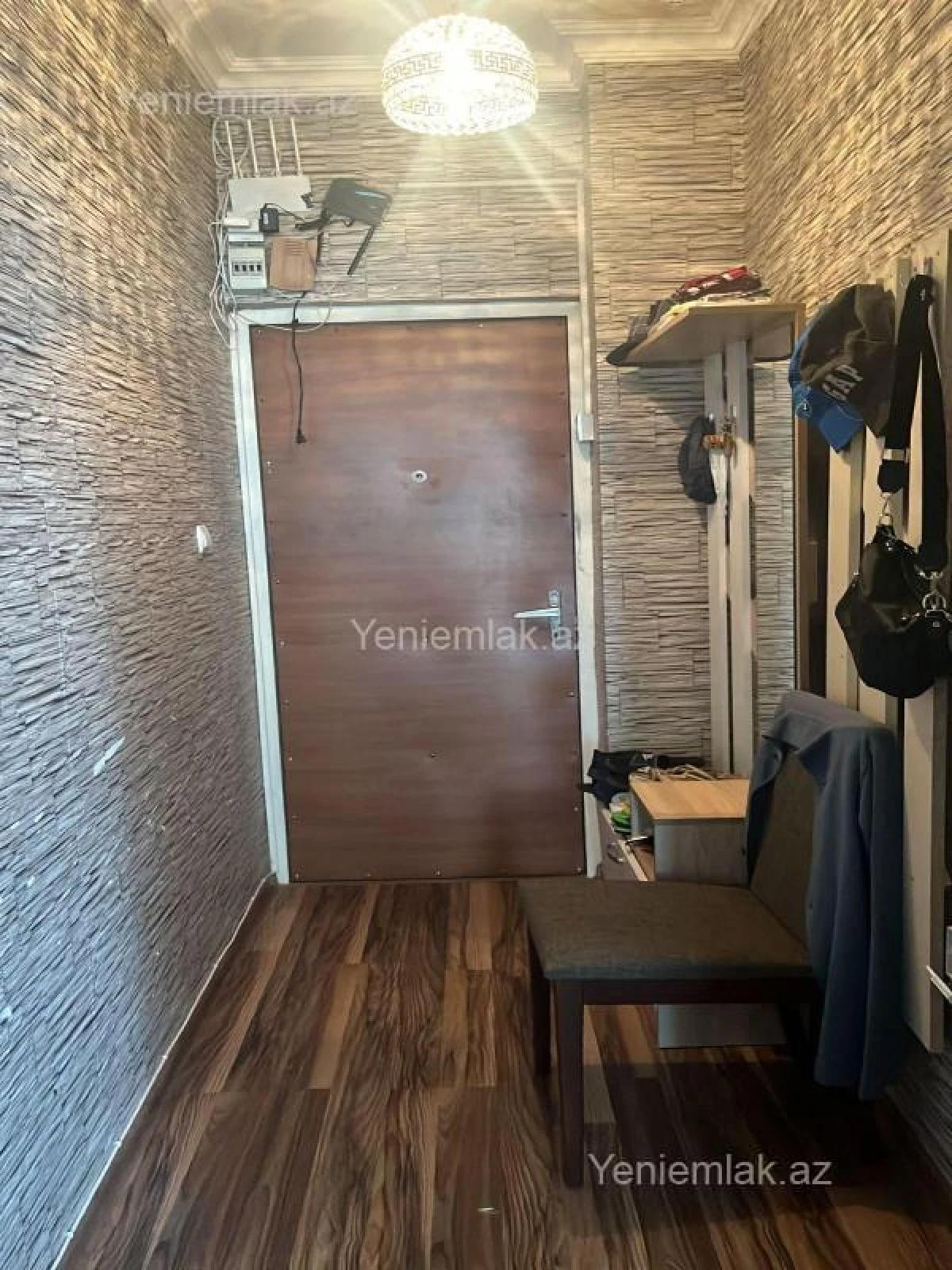 Satılır 2 otaqlı köhnə tikili 55 m²