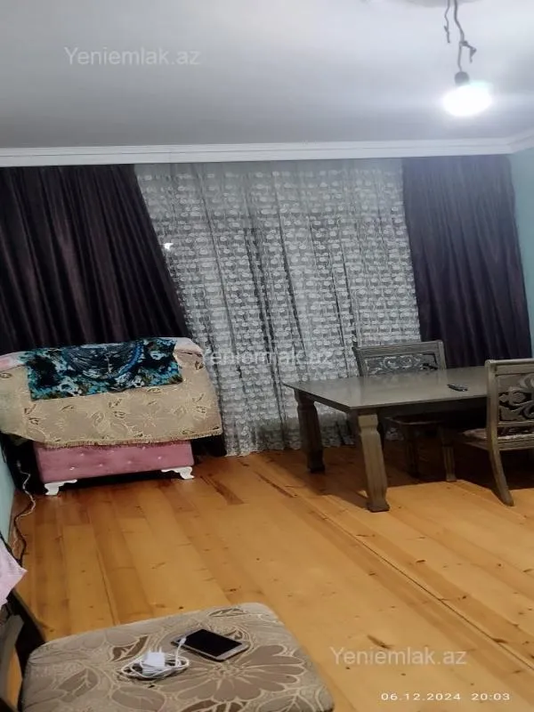 Satılır 3 otaqlı köhnə tikili 80 m²