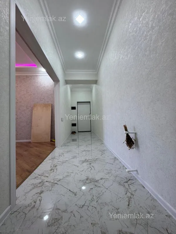 Satılır 2 otaqlı yeni tikili 63 m²