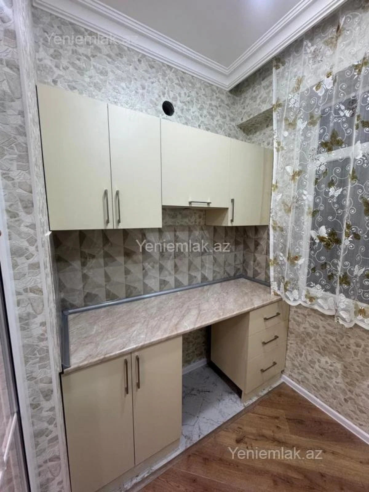Satılır 2 otaqlı yeni tikili 63 m²