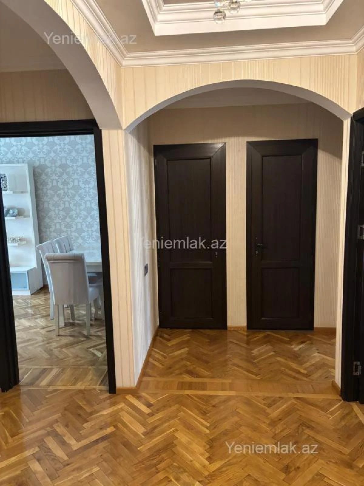 Satılır 3 otaqlı köhnə tikili 95 m²