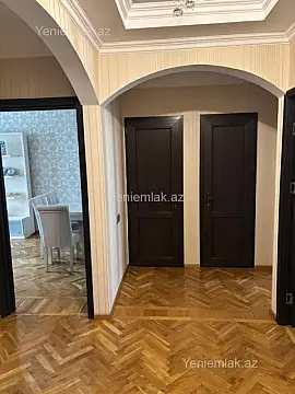 Satılır 3 otaqlı köhnə tikili 95 m²