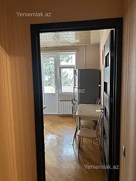 Satılır 3 otaqlı köhnə tikili 95 m²