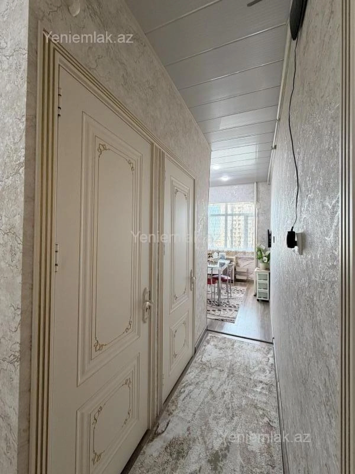 Satılır 2 otaqlı köhnə tikili 60 m²