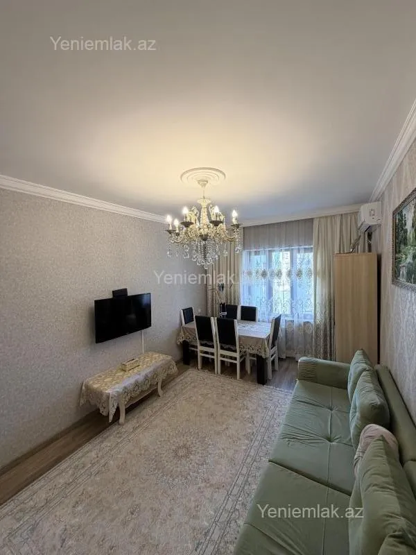 Satılır 2 otaqlı köhnə tikili 60 m²