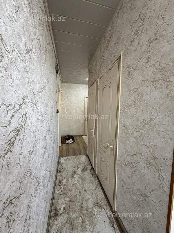 Satılır 2 otaqlı köhnə tikili 60 m²