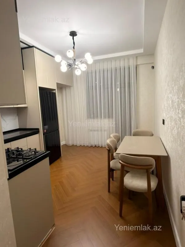 Satılır 4 otaqlı yeni tikili 136 m²