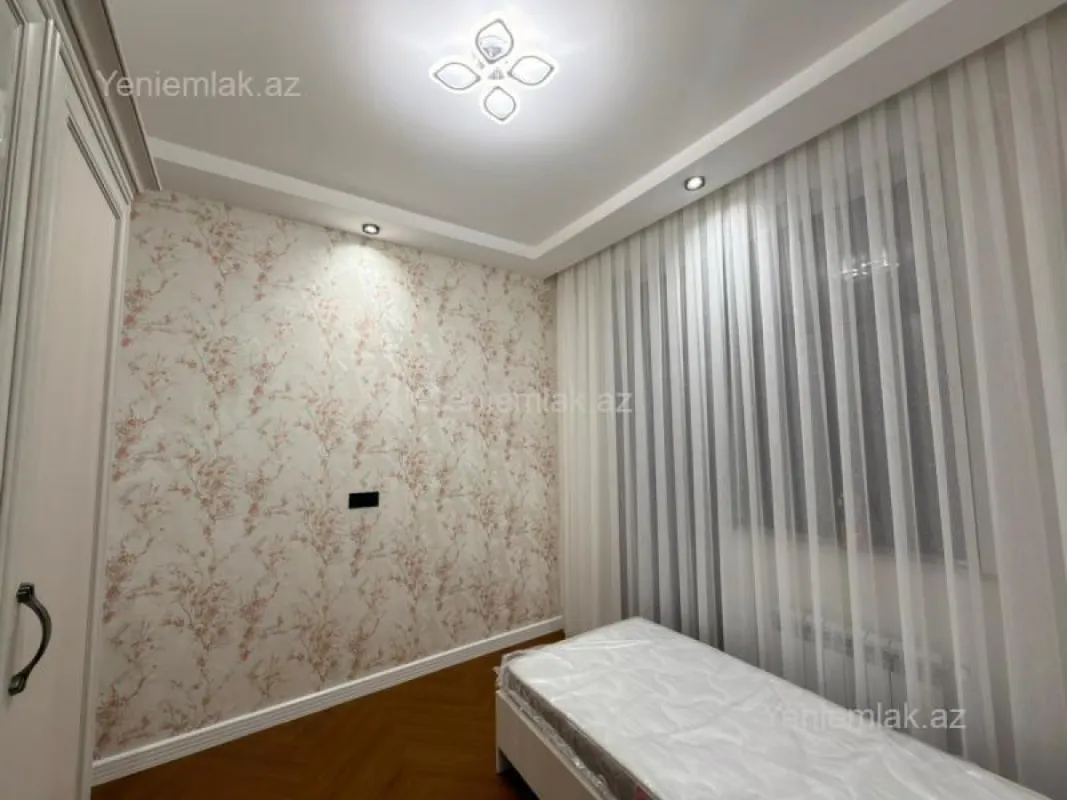 Satılır 4 otaqlı yeni tikili 136 m²