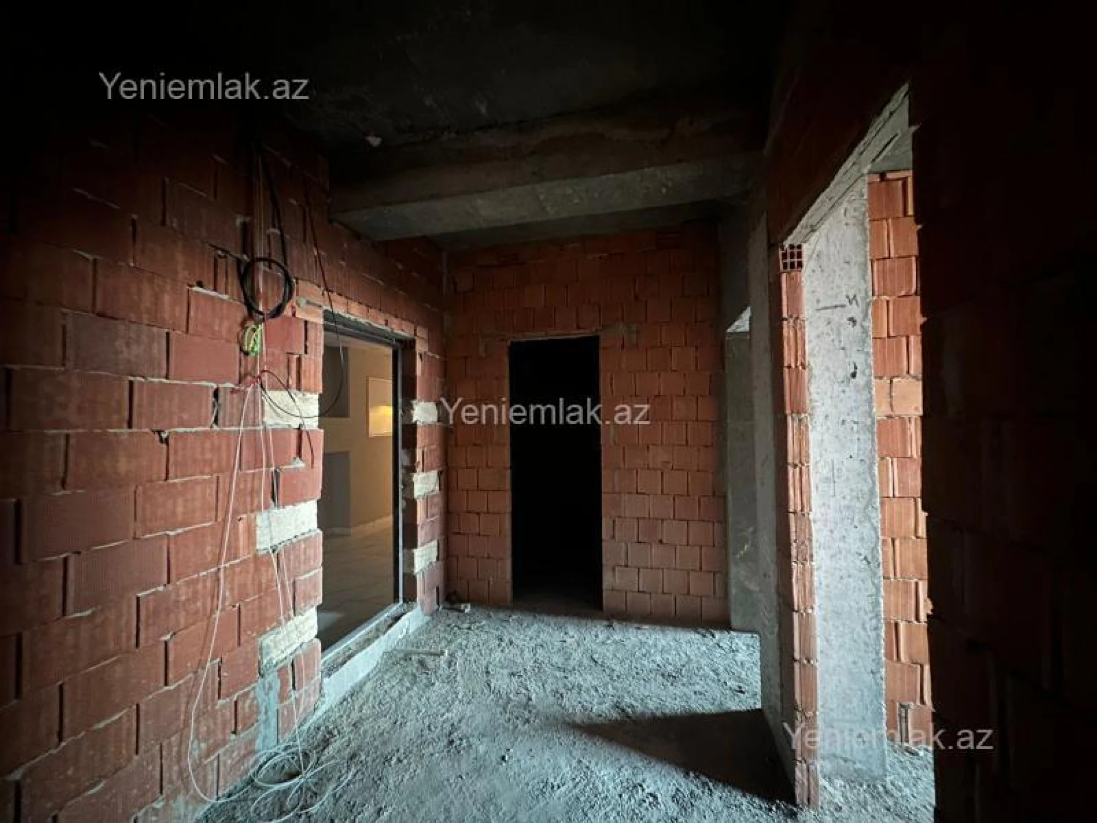 Satılır 2 otaqlı yeni tikili 80 m²