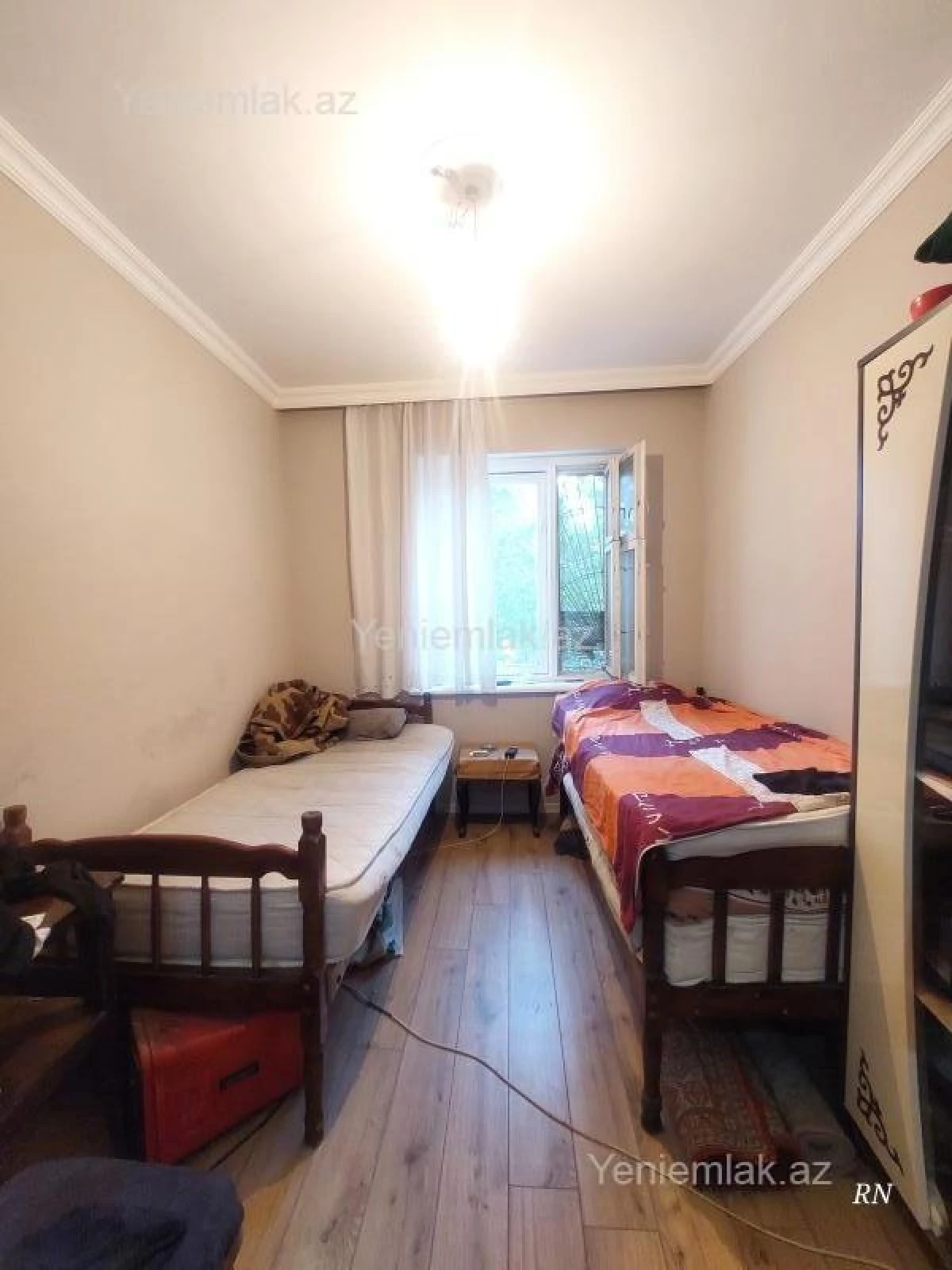 Satılır 4 otaqlı köhnə tikili 90 m²