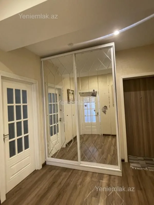 Satılır 2 otaqlı yeni tikili 85 m²