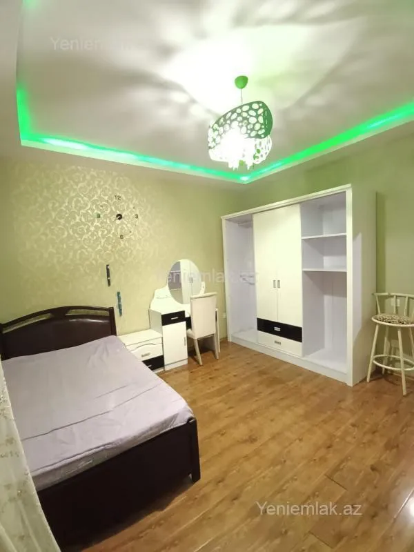 Satılır 5 otaqlı köhnə tikili 85 m²