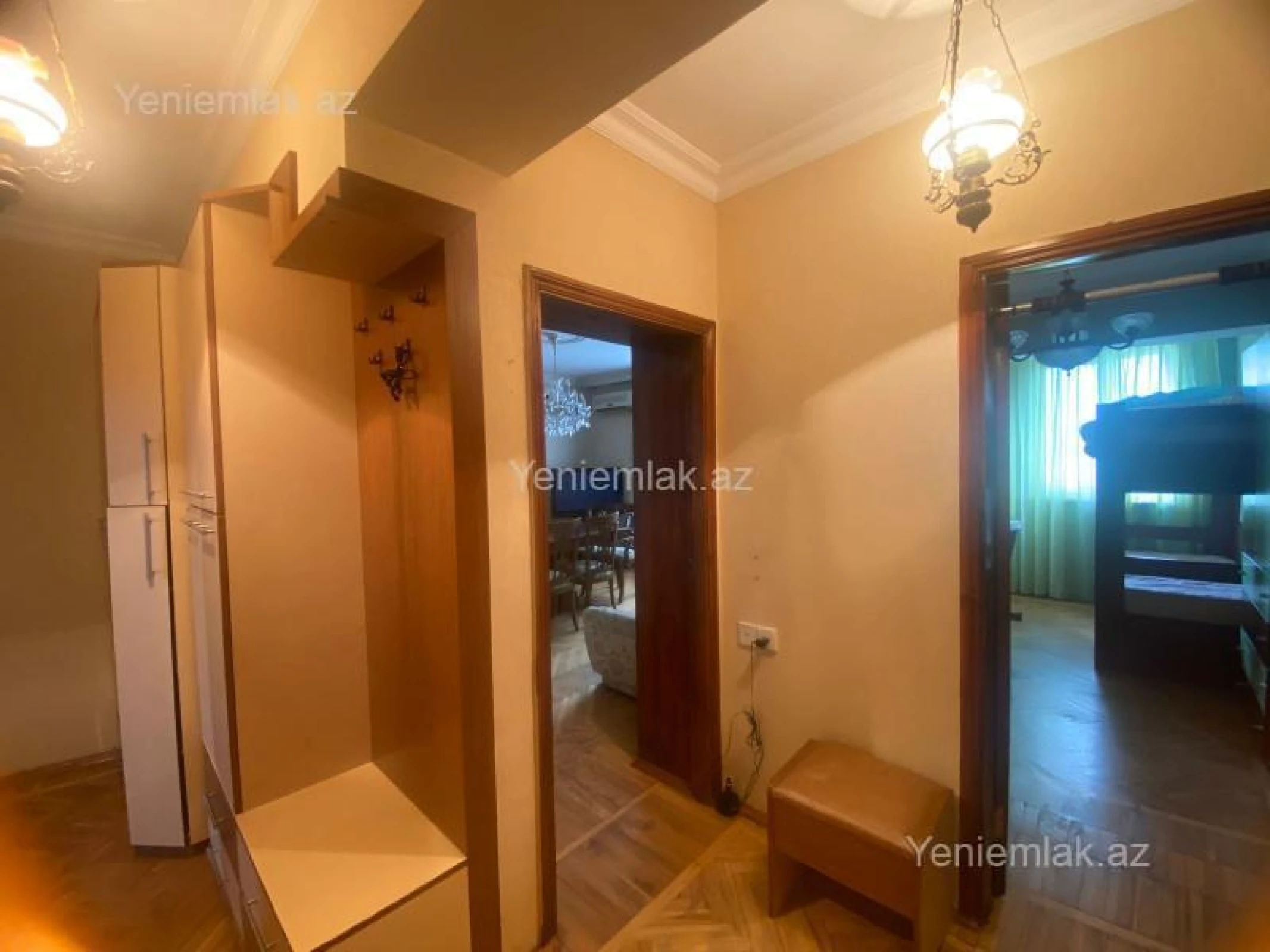 Satılır 4 otaqlı köhnə tikili 121 m²