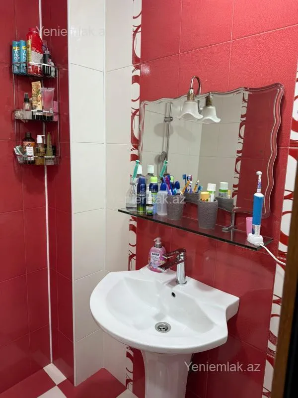 Satılır 2 otaqlı yeni tikili 80 m²