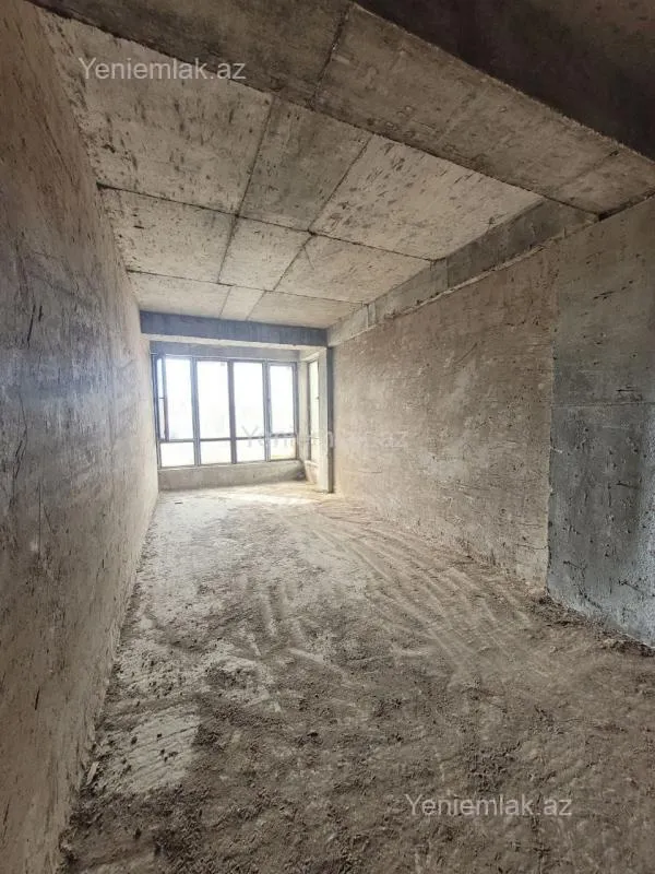 Satılır 3 otaqlı yeni tikili 140 m²