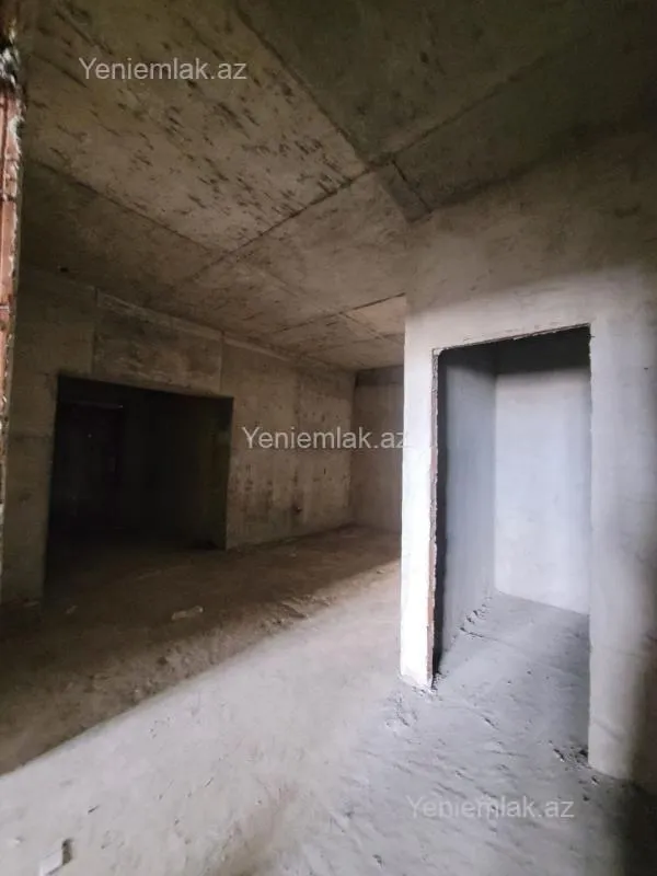 Satılır 3 otaqlı yeni tikili 140 m²