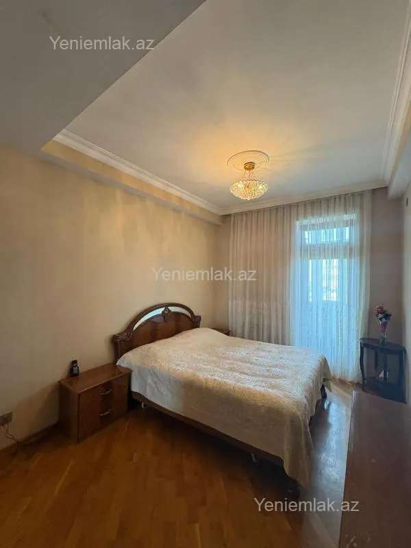 Satılır 2 otaqlı yeni tikili 70 m²