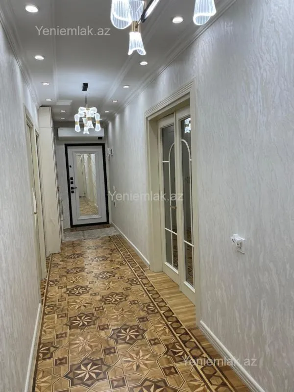 Satılır 5 otaqlı köhnə tikili 125 m²