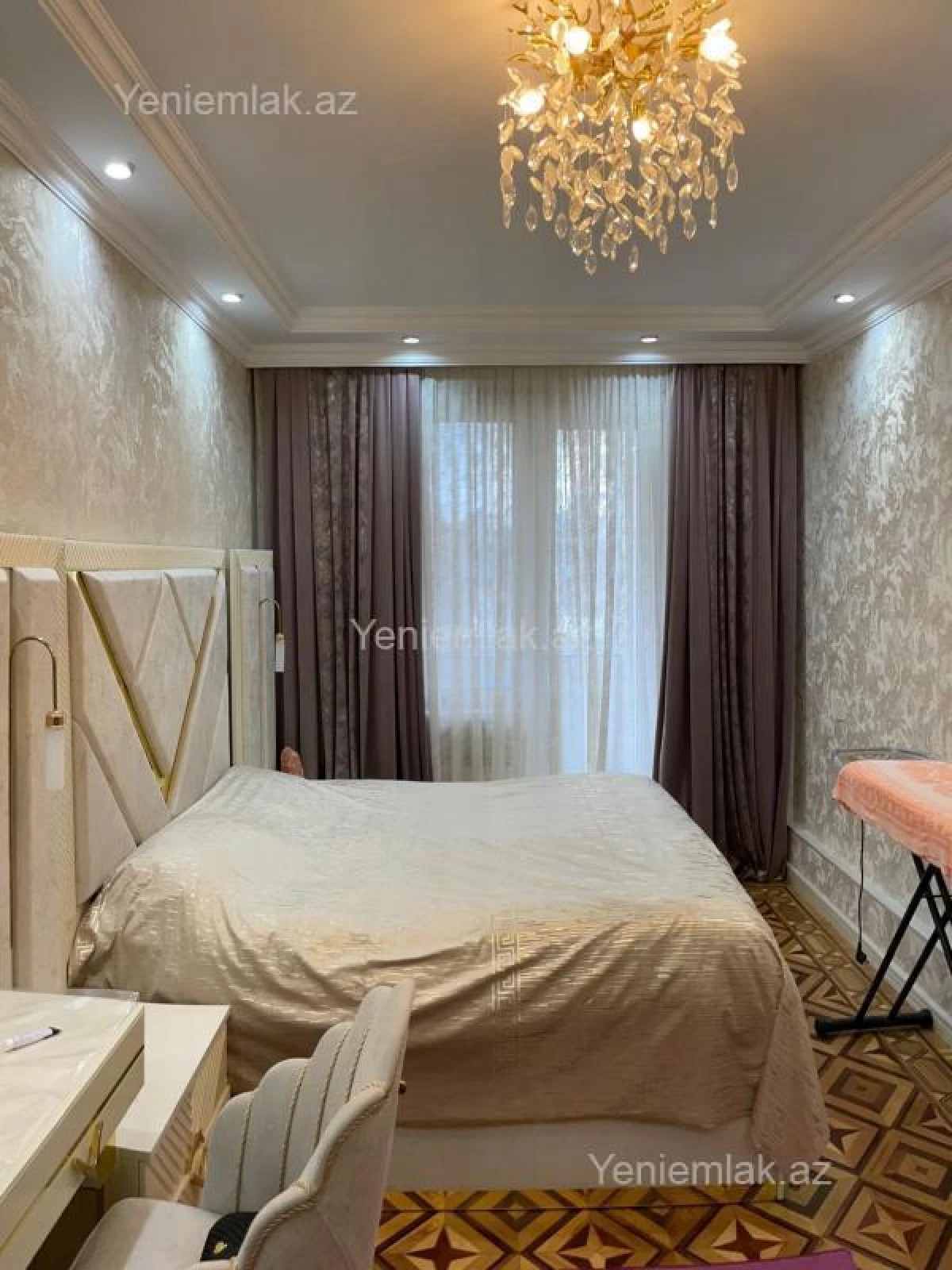 Satılır 5 otaqlı köhnə tikili 125 m²