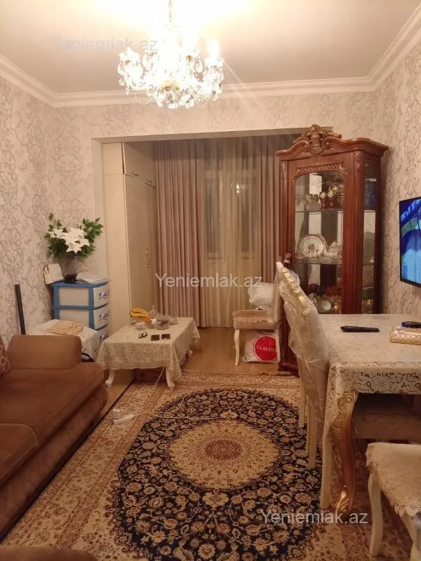 Satılır 2 otaqlı köhnə tikili 55 m²