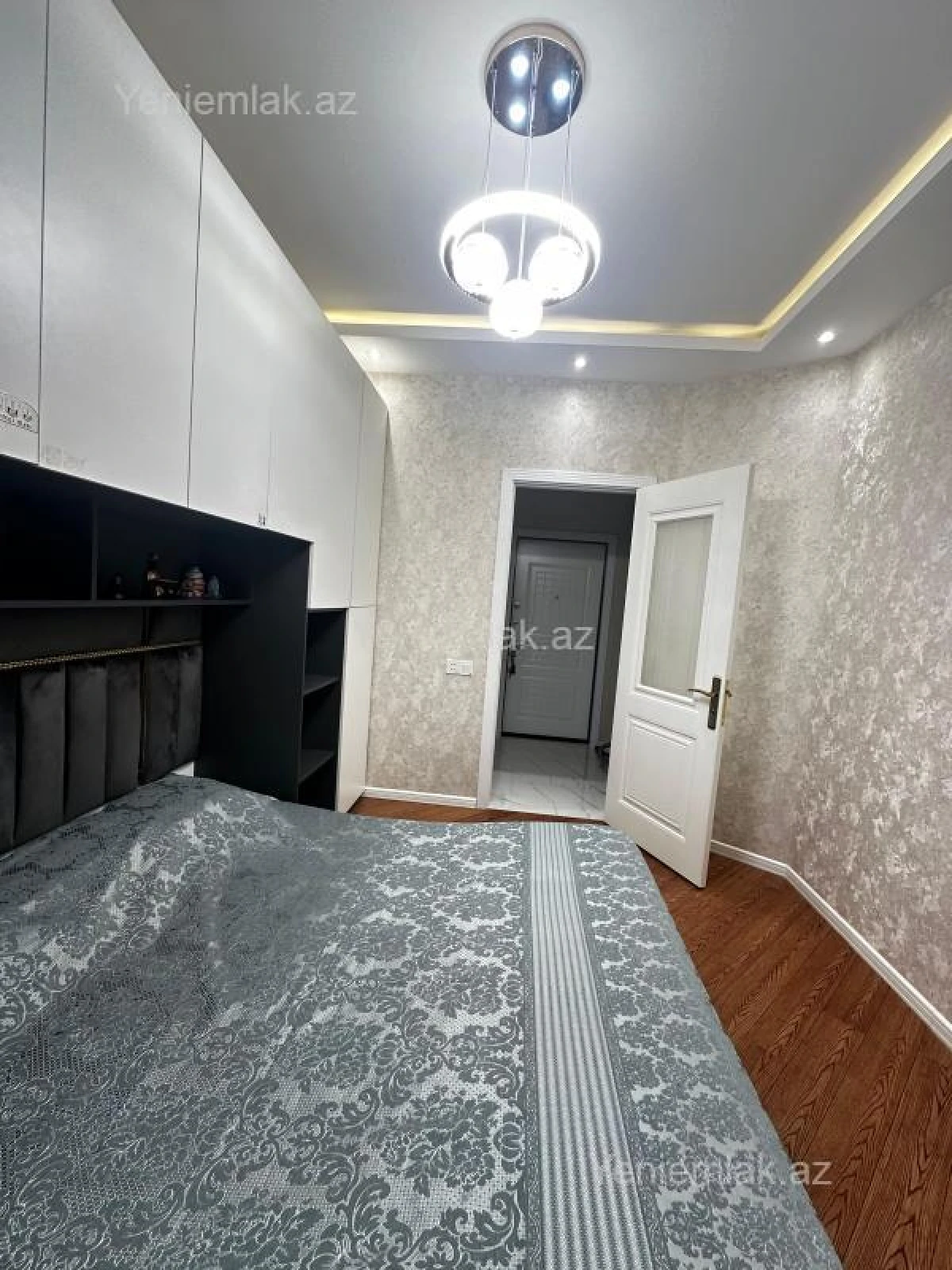 Satılır 2 otaqlı yeni tikili 60 m²