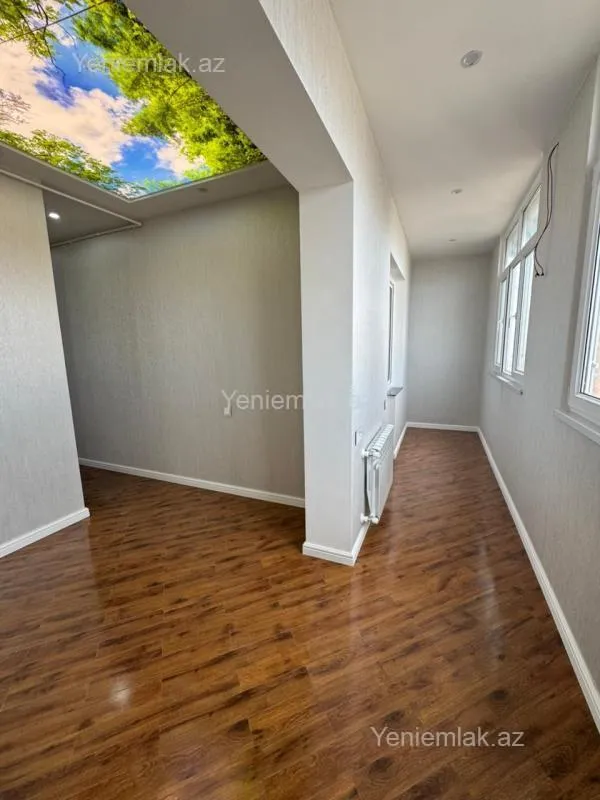 Satılır 2 otaqlı köhnə tikili 60 m²