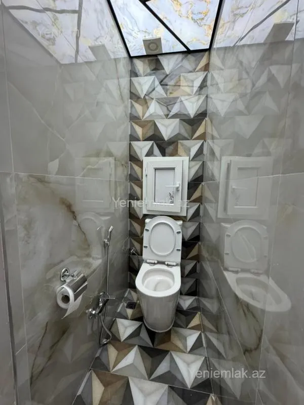 Satılır 2 otaqlı köhnə tikili 60 m²