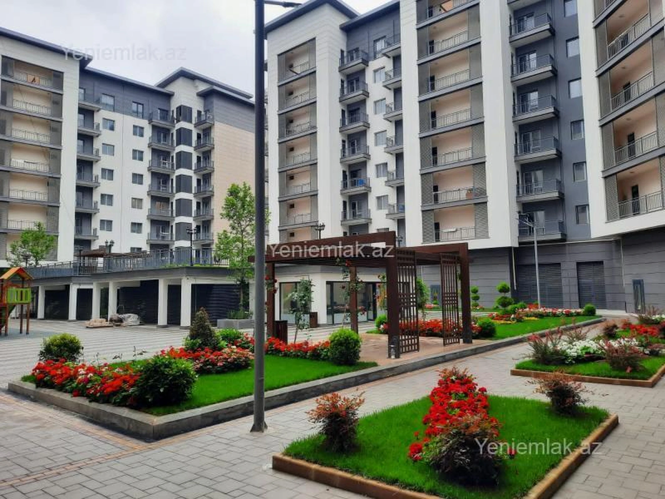 Satılır 5 otaqlı yeni tikili 205 m²