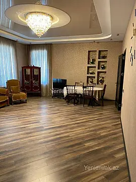 Satılır 6 otaqlı həyət evi 280 m²