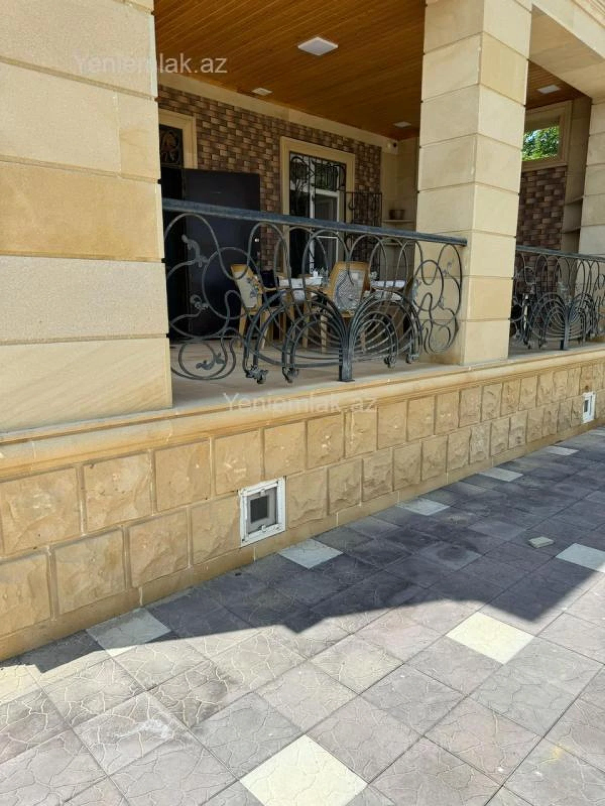 Satılır 6 otaqlı həyət evi 280 m²