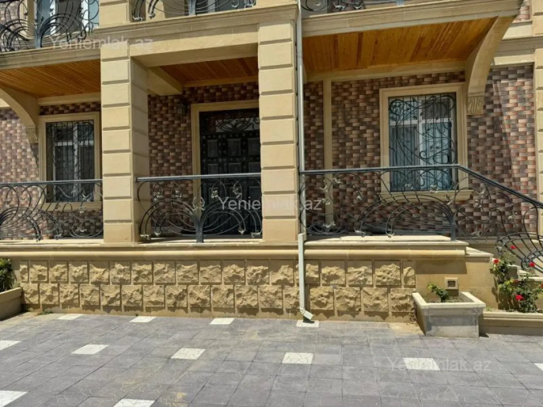 Satılır 6 otaqlı həyət evi 280 m²