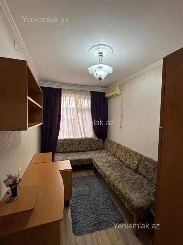 Satılır 2 otaqlı köhnə tikili 55 m²