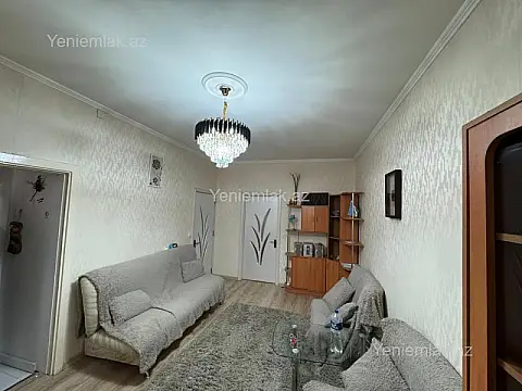 Satılır 2 otaqlı köhnə tikili 55 m²