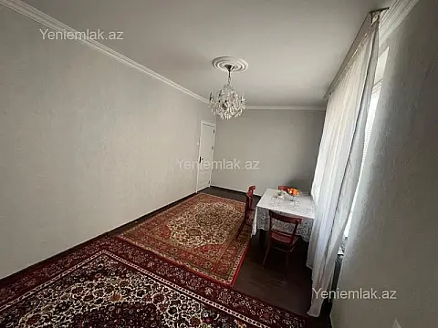 Satılır 2 otaqlı köhnə tikili 60 m² — Sumqayıt, 7-ci mikrorayon 2 otaq 60.00 m²