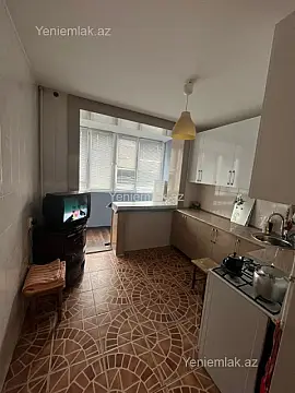 Satılır 2 otaqlı köhnə tikili 60 m²