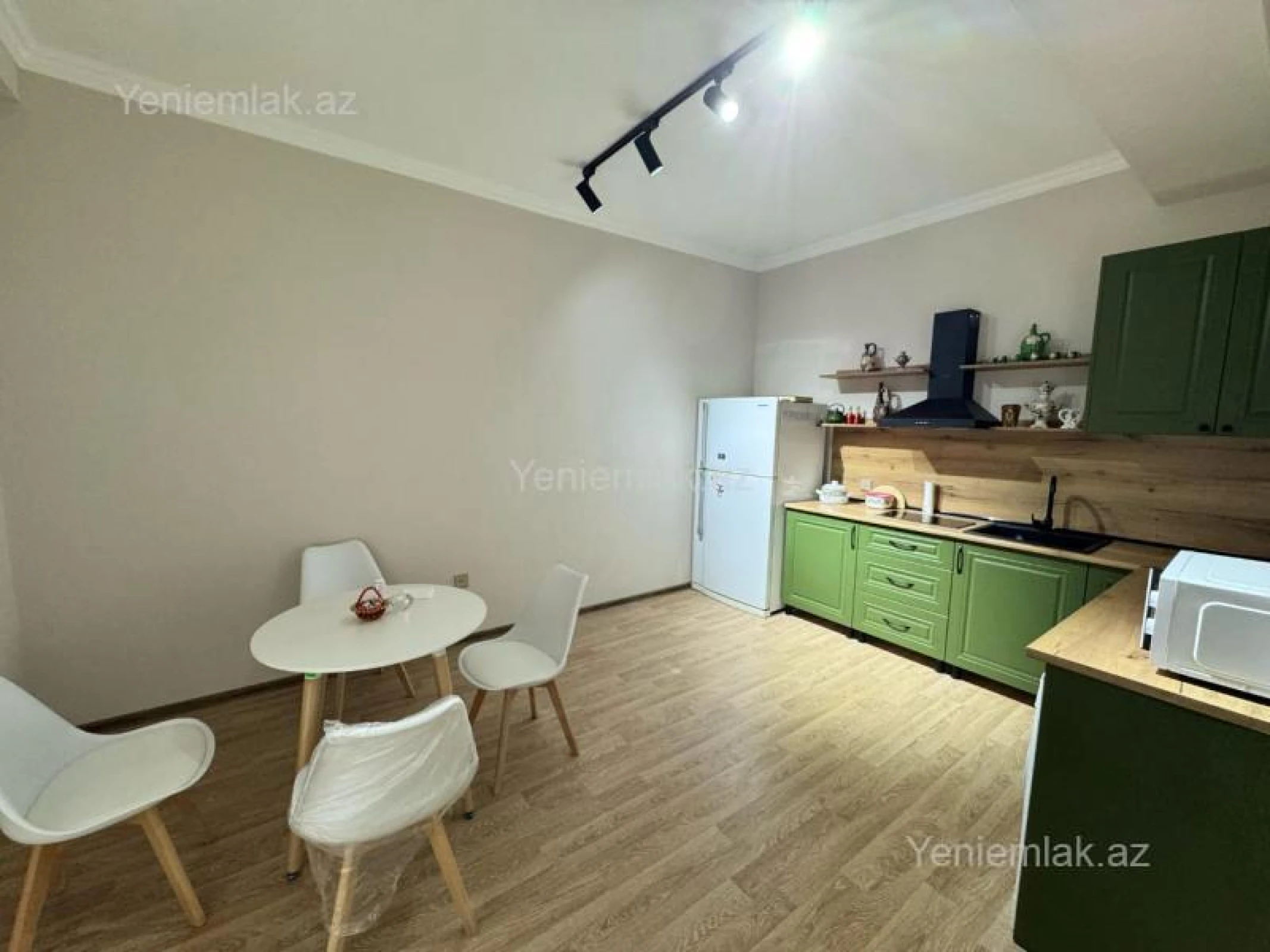 Satılır 2 otaqlı yeni tikili 92 m²