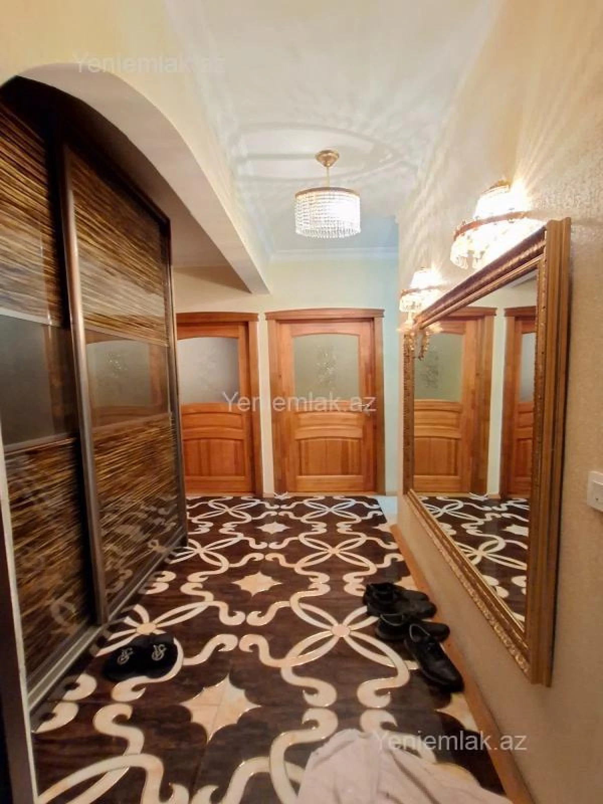 Satılır 3 otaqlı köhnə tikili 90 m²