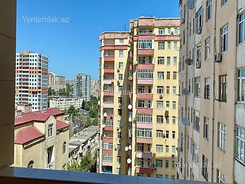Satılır 3 otaqlı yeni tikili 141 m²