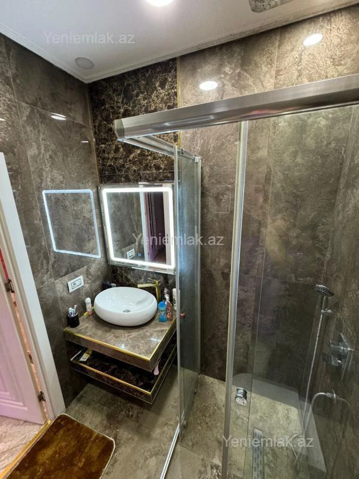 Satılır 2 otaqlı yeni tikili 110 m²