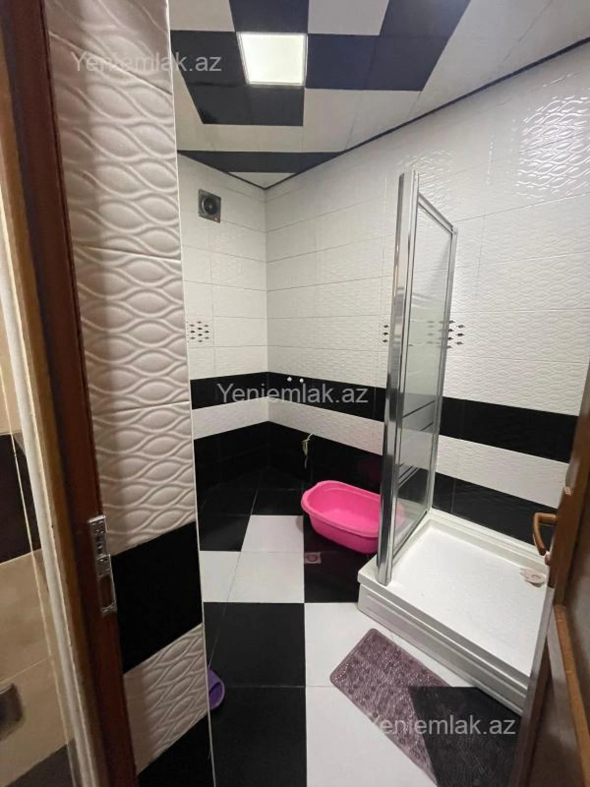 Satılır 5 otaqlı həyət evi 280 m²