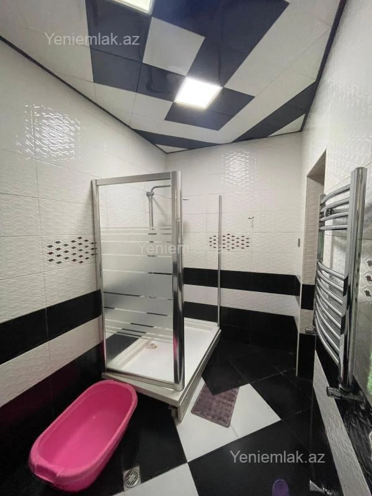 Satılır 5 otaqlı həyət evi 280 m²