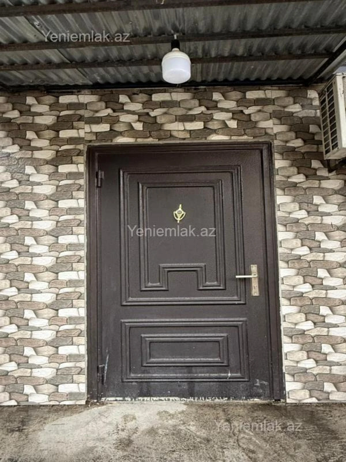 Satılır 4 otaqlı köhnə tikili 157 m²