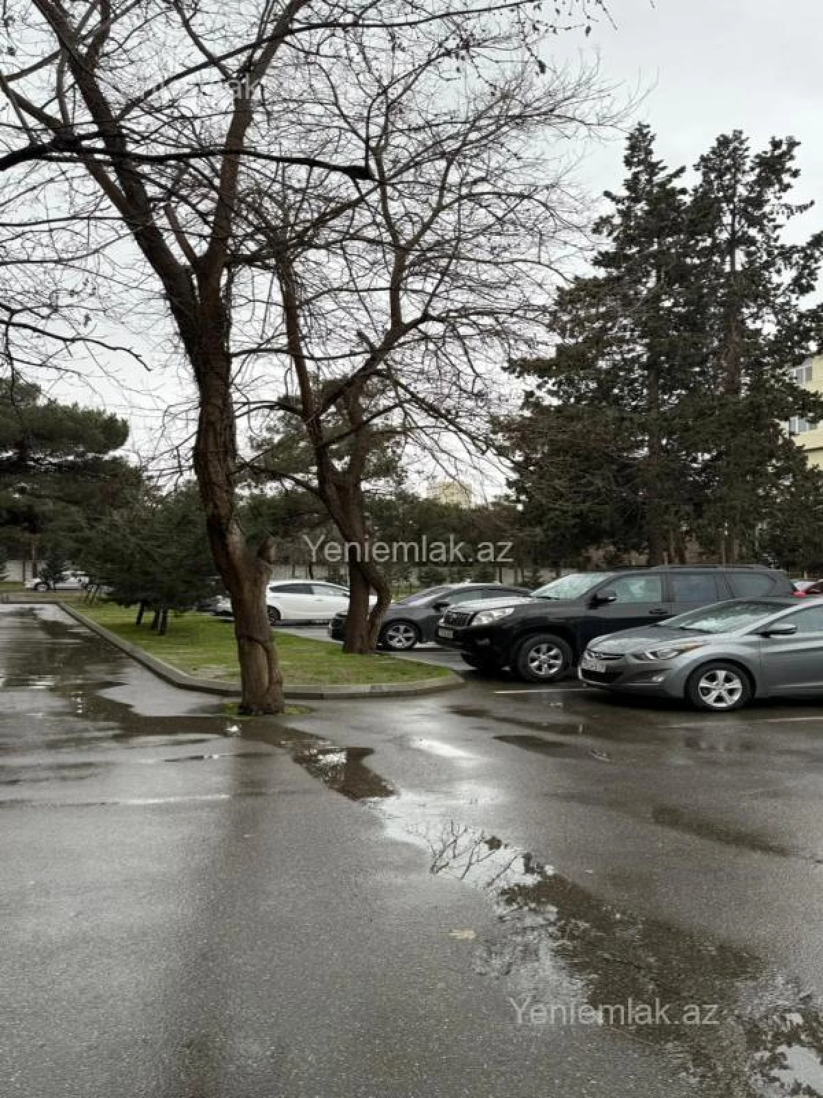 Satılır 4 otaqlı köhnə tikili 157 m²