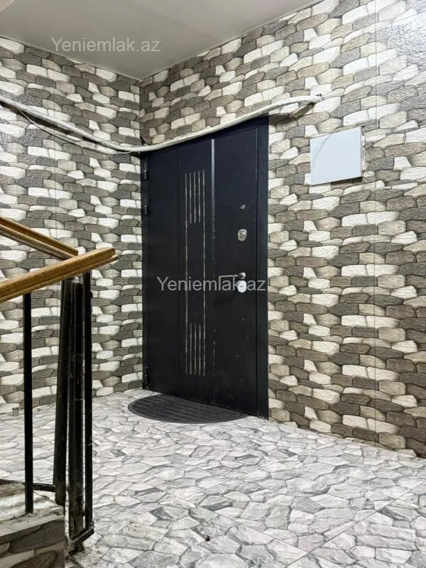Satılır 4 otaqlı köhnə tikili 157 m²