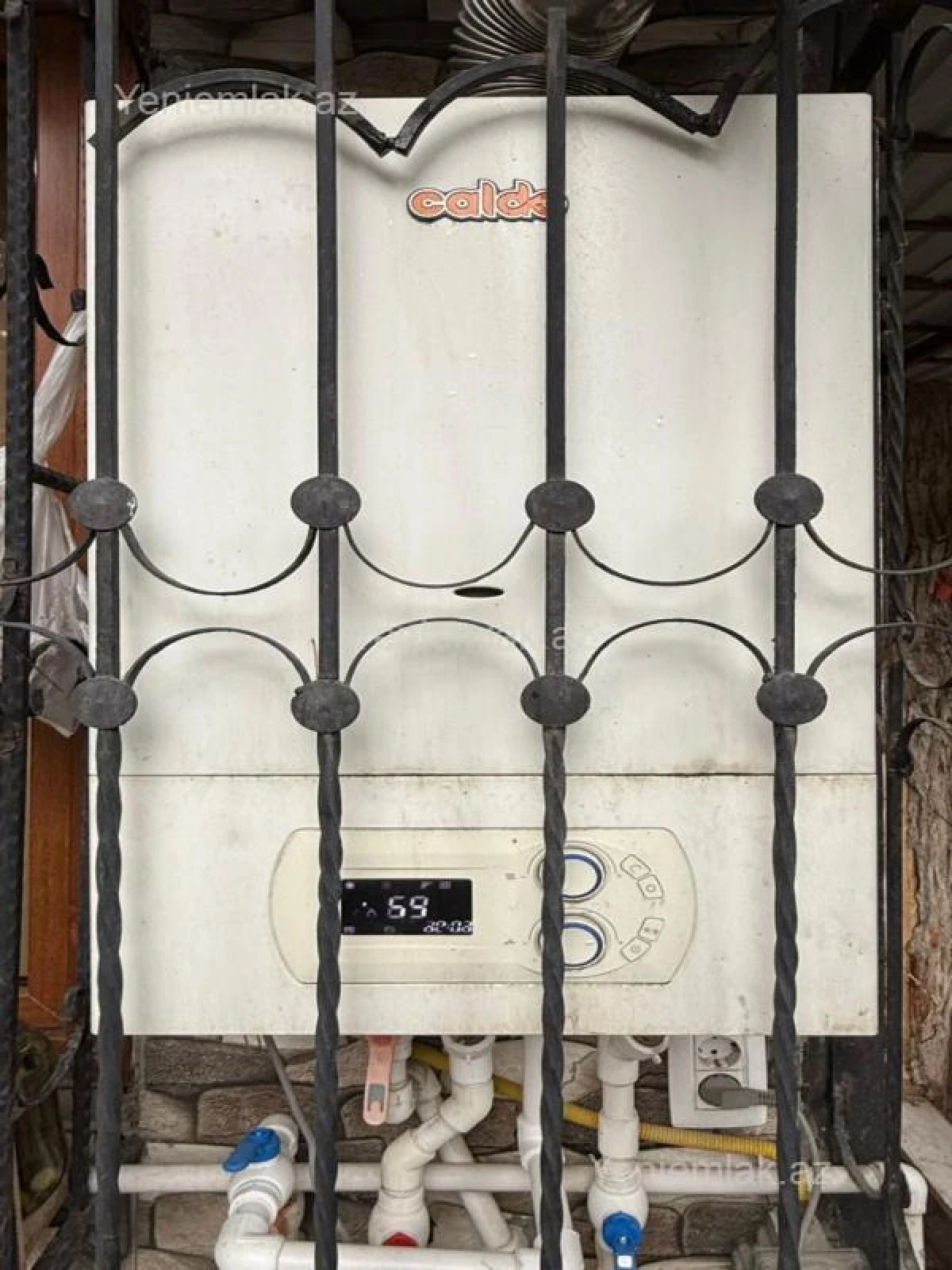 Satılır 4 otaqlı köhnə tikili 157 m²