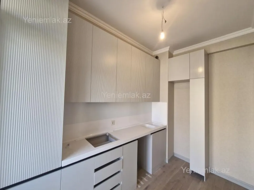 Satılır 2 otaqlı yeni tikili 61 m²