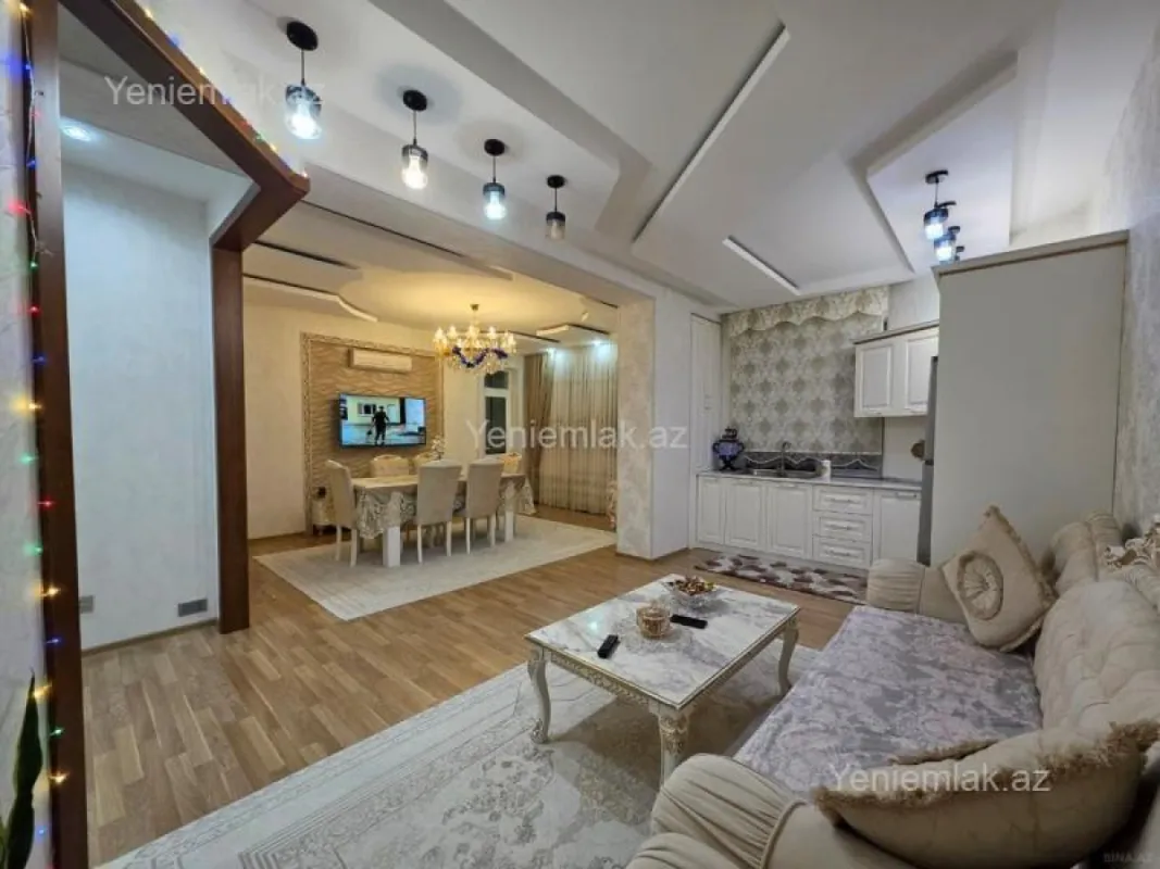 Satılır 3 otaqlı yeni tikili 110 m²