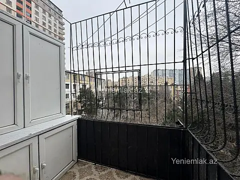 Satılır 2 otaqlı köhnə tikili 55 m²