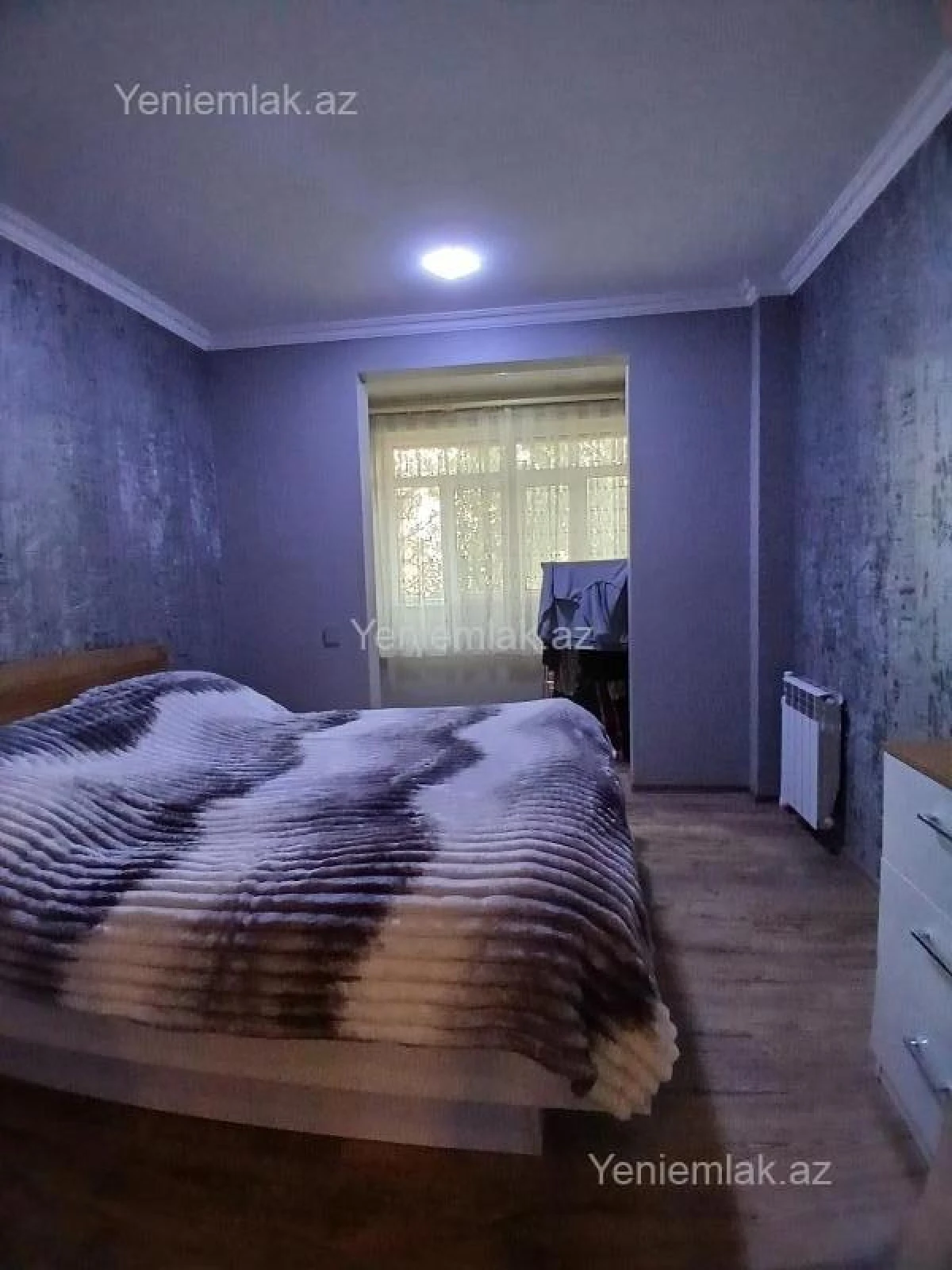 Satılır 2 otaqlı köhnə tikili 60 m²